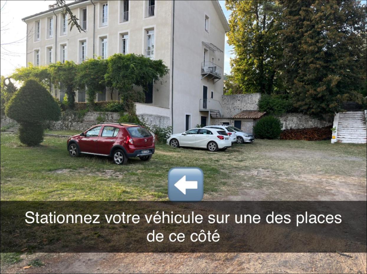 Les Glycines, Charmant Studio Au Calme Dans Batisse De Maitre Proche Du Centre Ville Parking Gratuit 迪涅莱班 外观 照片